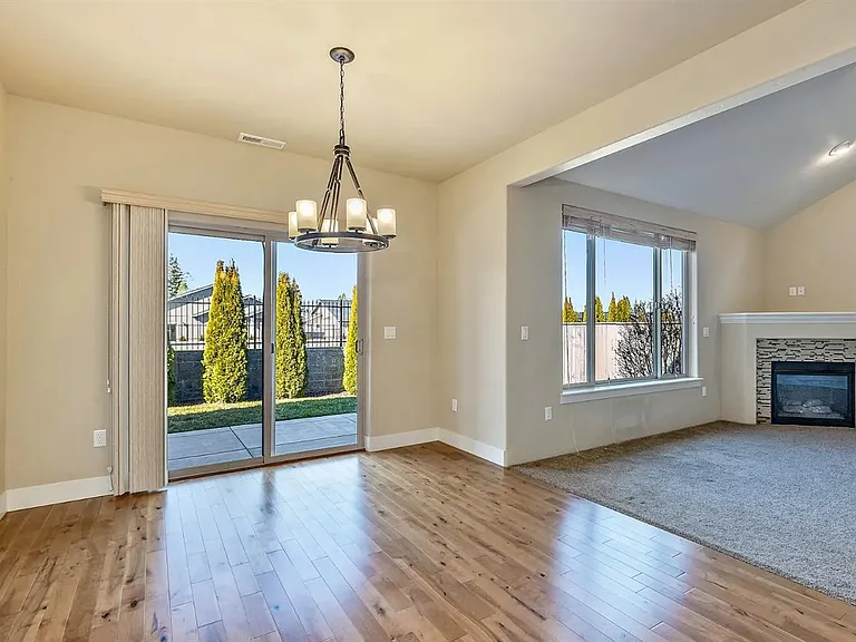 2436 Bridgewater Way — Photo 7