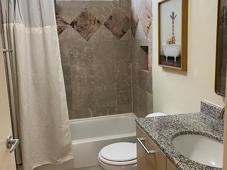 2471 Sawtelle Blvd #201 — Photo 9