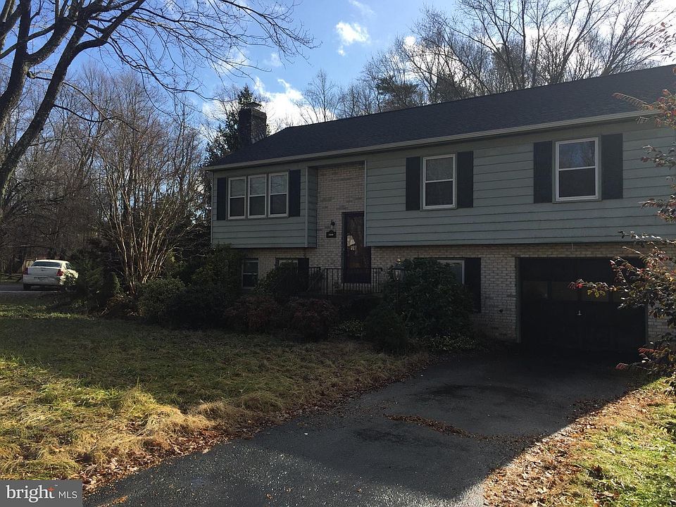 1st image of 11919 Stansbury Dr