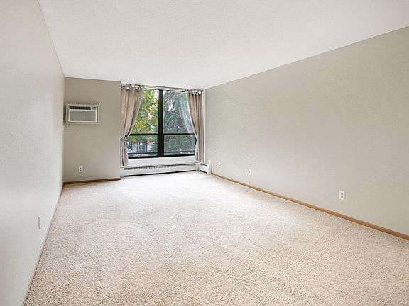 3rd image of 4530 Park Commons Dr APT 208