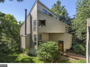 1130 Bald Eagle Rd N, Hudson, WI 54016