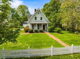 59 Cottage St, Hingham, MA 02043