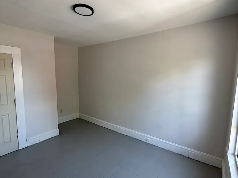32 Main St #2 — Photo 10