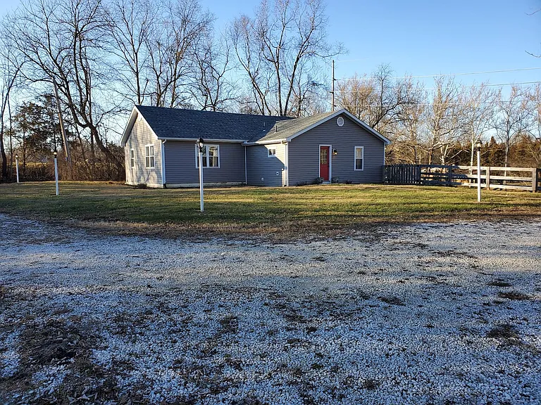 684 Ginghamsburg Rd — Photo 13