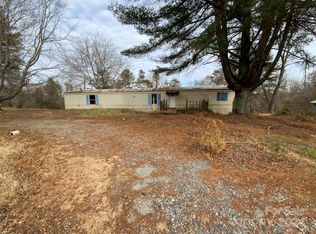 114 Chimney Rock Rd, Rutherfordton, NC 28139
