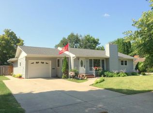 1817 7th St S, Fargo, ND 58103