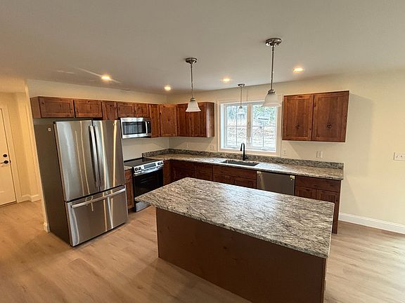 2nd image of 39 Wood Rd #39A