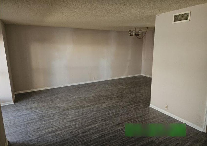 1st image of 88 Townhouse Ln