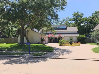 54 Banyan Ct, Lake Jackson, TX, 77566
