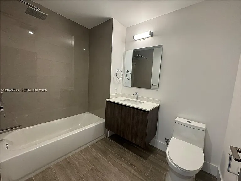1938 Jackson St #503 — Photo 12