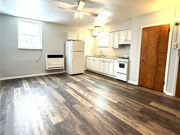 2nd image of 2811 Brownsville Rd #3