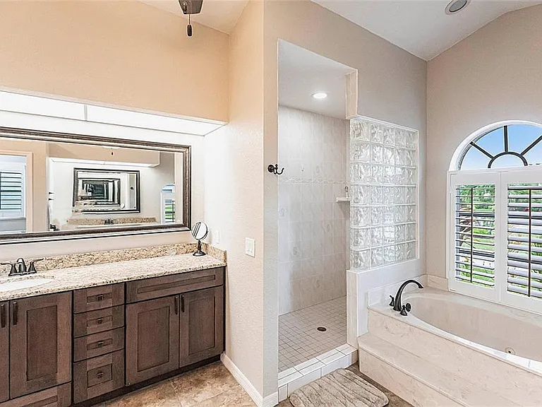1503 Suzi St — Photo 14