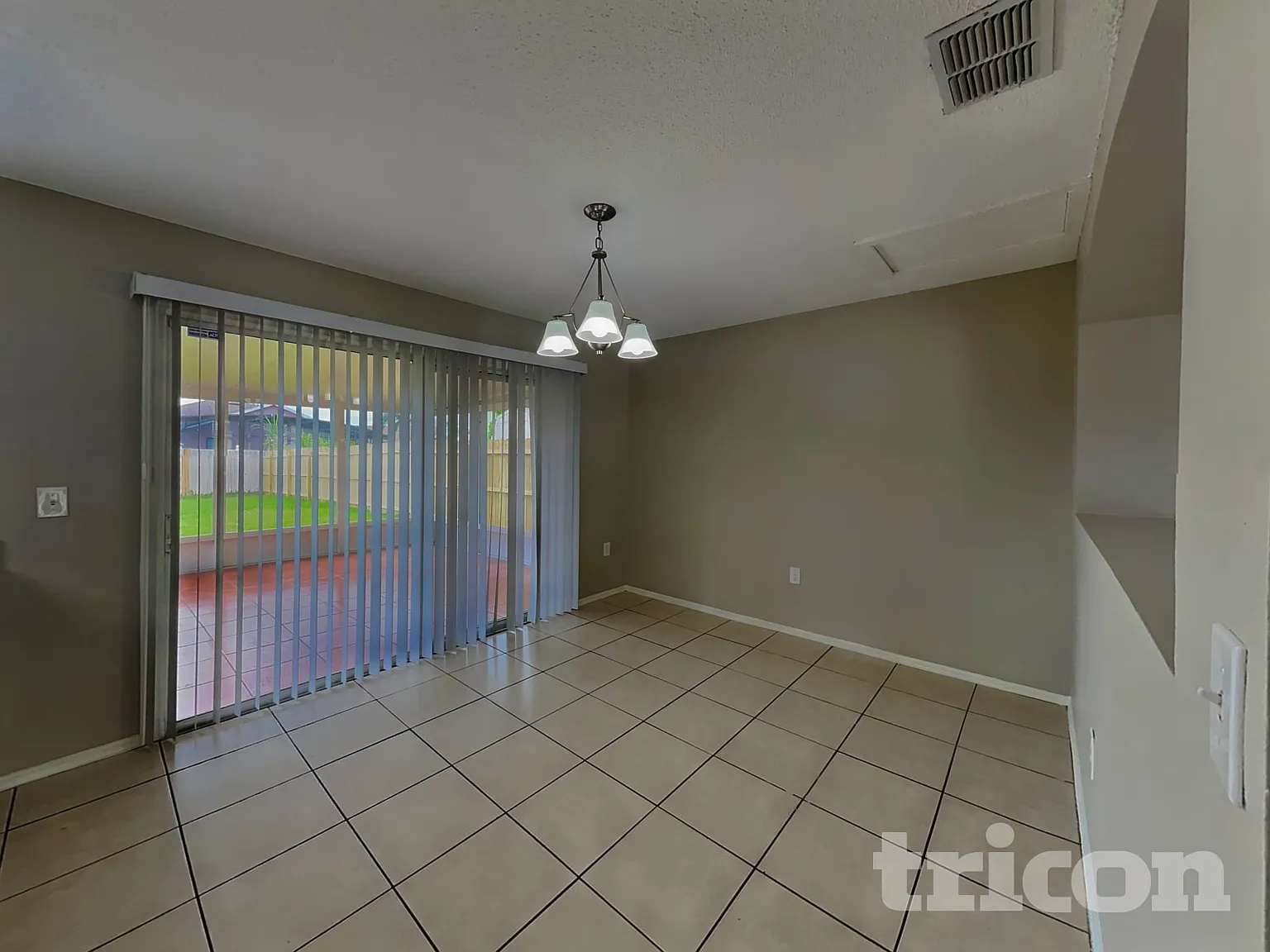 1227 Carey Glen Circle Orlando FL — Photo 4