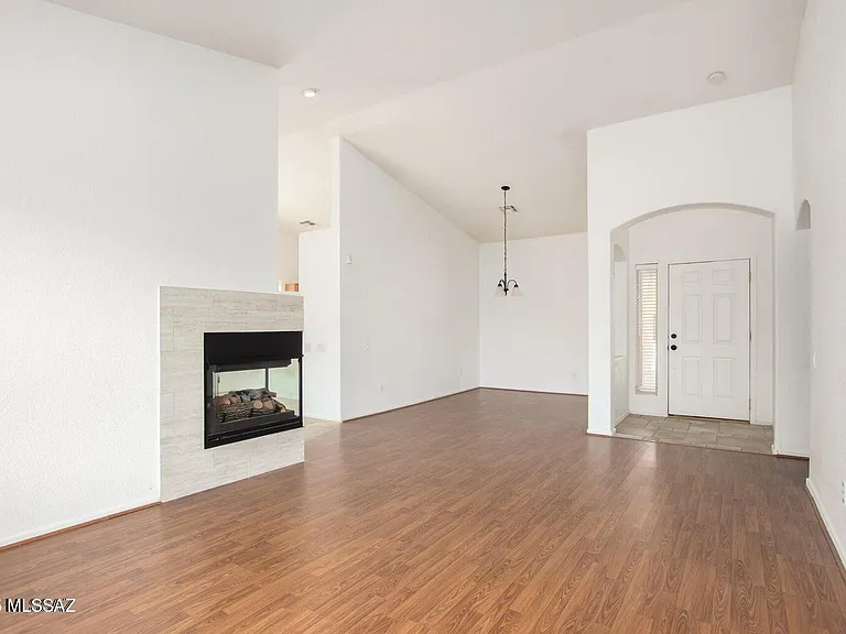 9162 N Treasure Mountain Dr — Photo 4