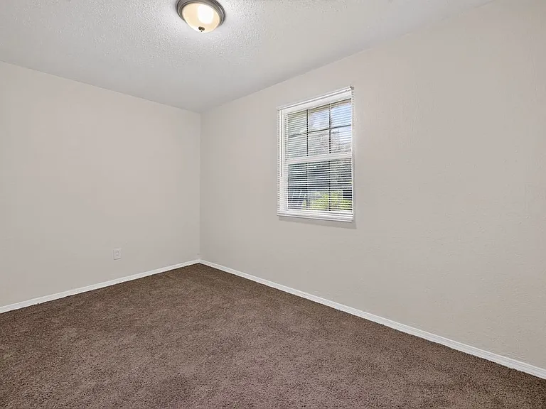 6 Amelia Dr — Photo 12