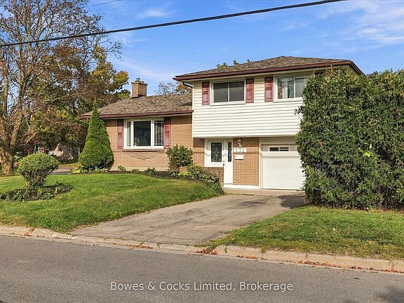2nd image of 532 Raymond St