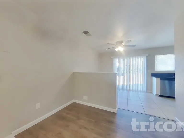 2308 Clinton Ct — Photo 3