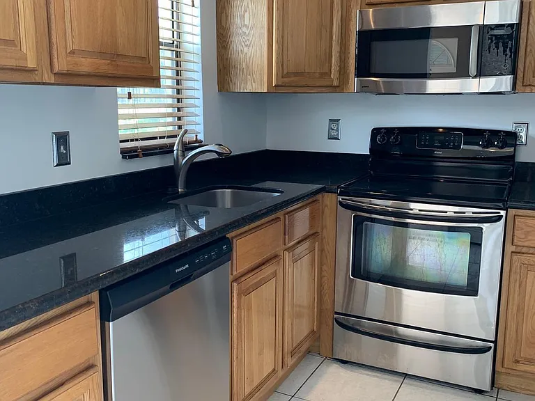 9355 SW 8th St #202 — Photo 10