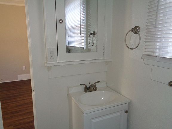 4th image of 47 Lime Ave APT 8