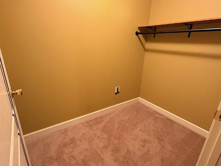 116 Greenwich Dr — Photo 14