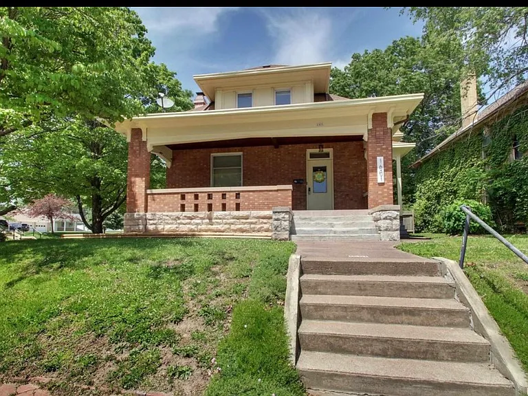 1601 State St — Photo 1