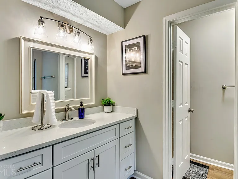 2025 Winsburg Dr NW — Photo 22