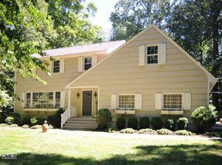 92 Washington Post Dr, Wilton, CT 06897