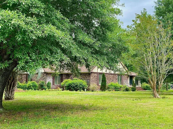 2123 Wampee Dr, Pinopolis, SC 29469