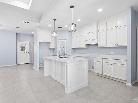 4th image of 435 Serg Loop