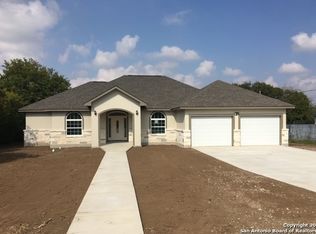 265 Eaglerock, Poteet, TX 78065