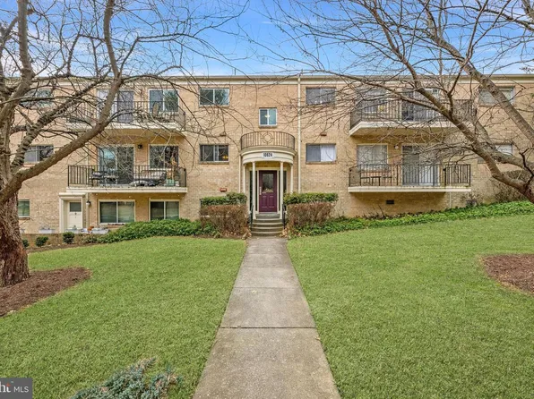 10624 Montrose Ave #M103, Bethesda, MD 20814
