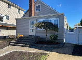 2319 Hampton Ave, Seaford, NY 11783