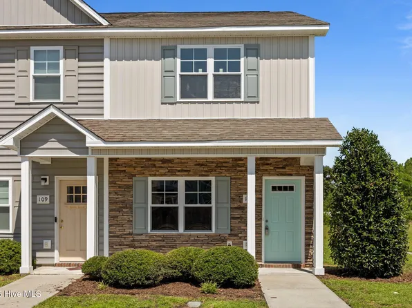 111 Justice Farm Drive, Sneads Ferry, NC 28460