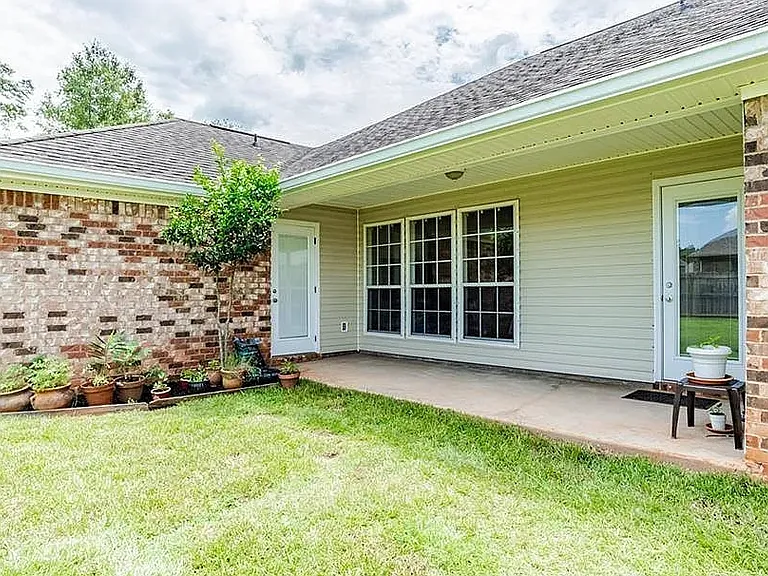 1375 Selby Phillips Dr — Photo 19