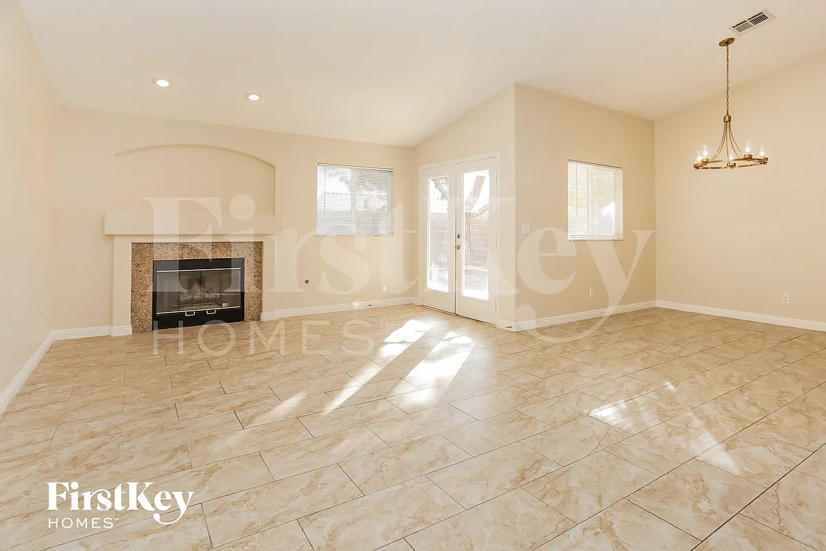 Building Photo - 5412 Redview Ct