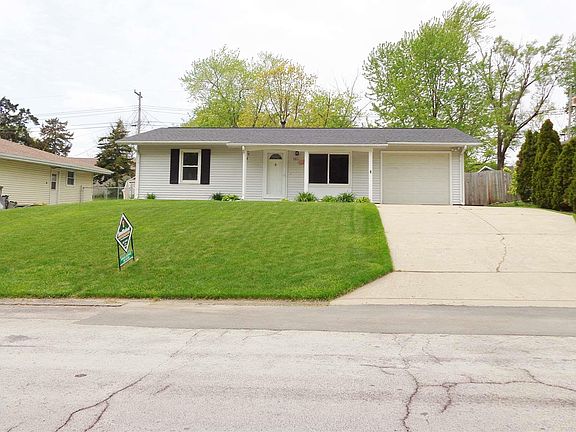 3rd image of 5911 N Graceland Dr