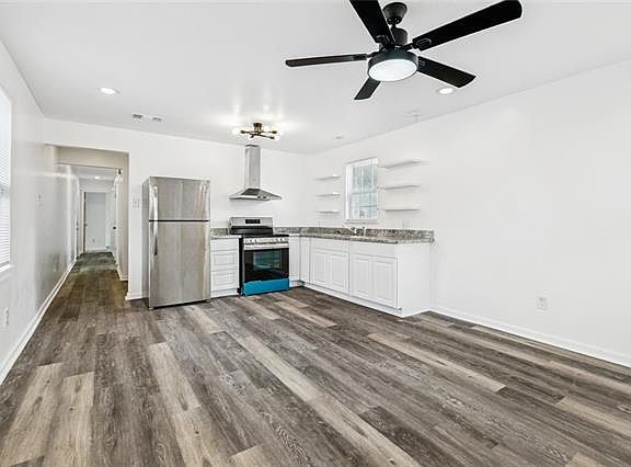 4th image of 2323 S Derbigny St