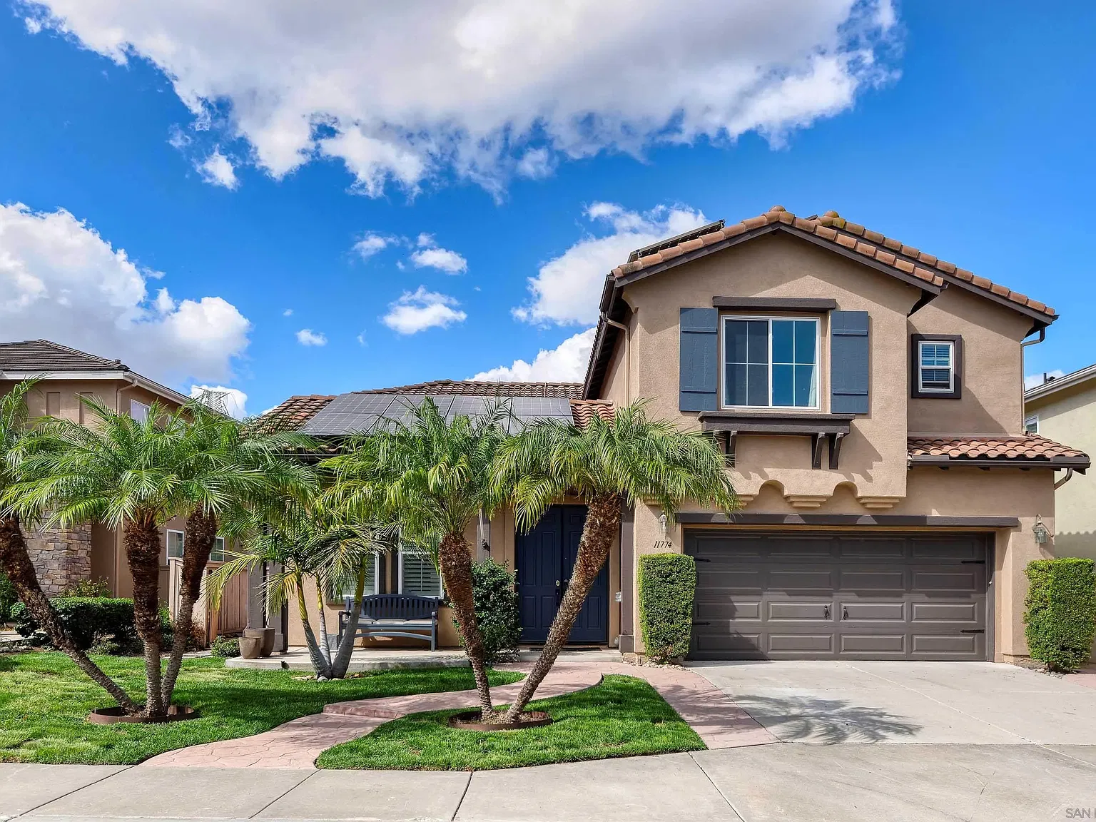 4 bed, 3.0 bath, 2872 sqft, $6,450 — Photo 2