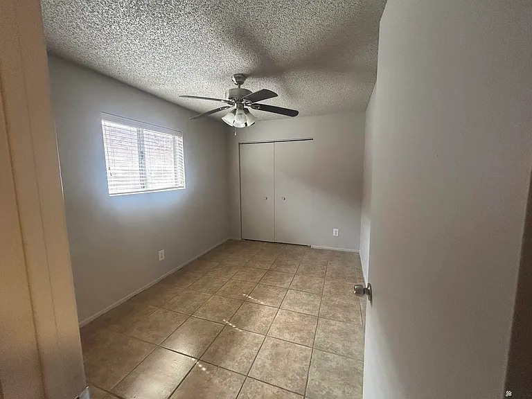 143 W 27th Pl — Photo 9