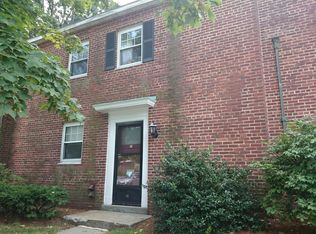 64 Gerry Rd, Chestnut Hill, MA 02467