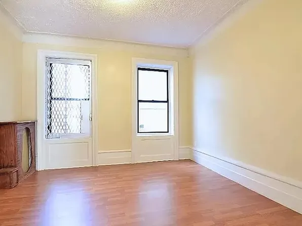 520 West 184th Street image 1 of 8