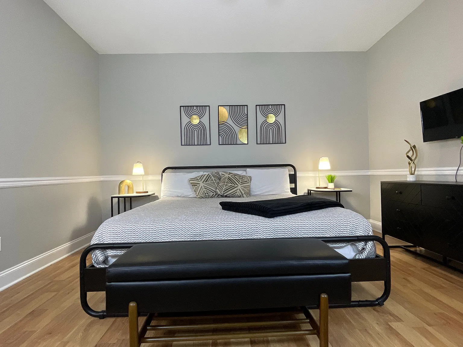 2 bed, $2,500 — Photo 3