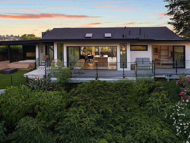 5102 Escobedo Dr — Photo 30