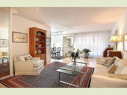 Sold by Stribling | media 5