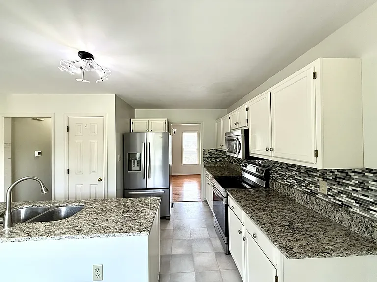 12336 Gayton Station Blvd — Photo 6