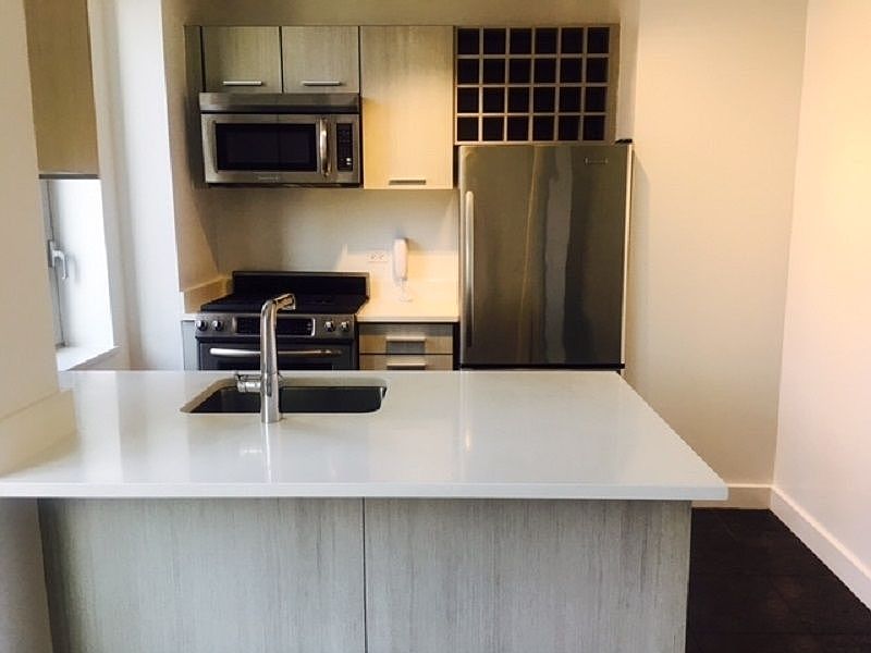 1st image of 801 Amsterdam Ave APT 6D