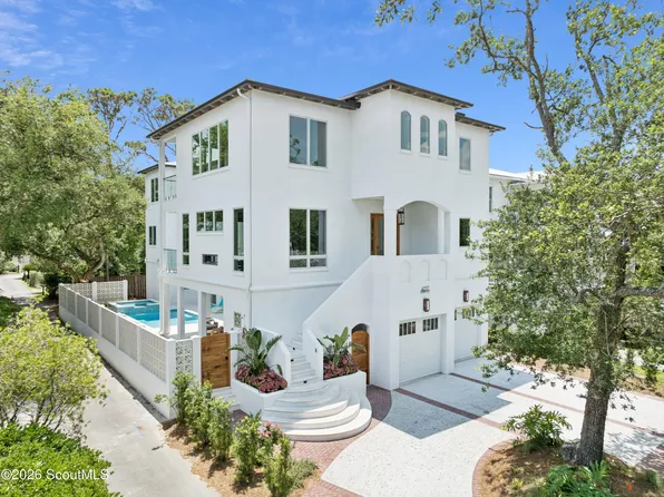 4217 4th St, Saint Simons Island, GA 31522