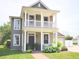 48 Center Rd, Vermilion, OH 44089