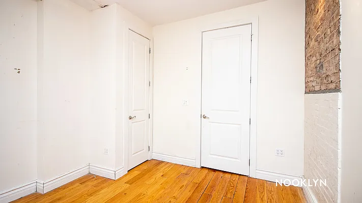 Rented by Nooklyn NYC LLC | media 27