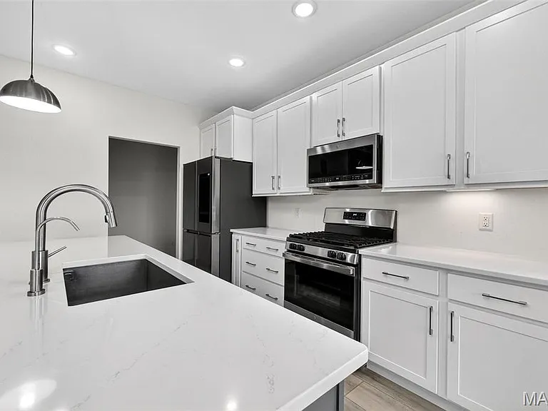 207 Kerry Downs Dr — Photo 9